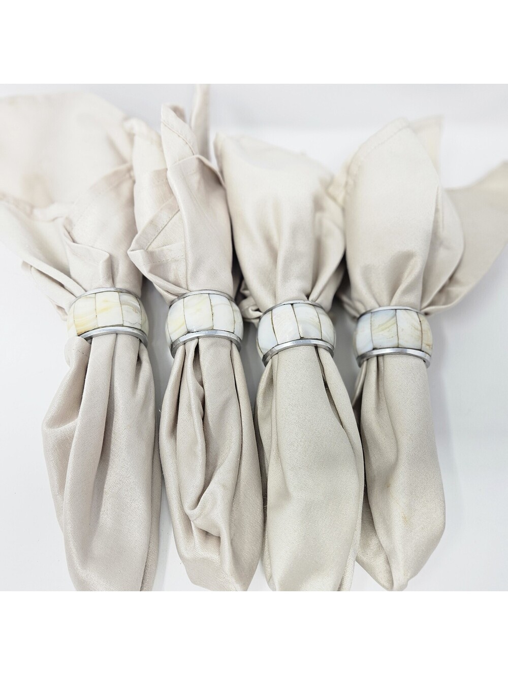 Lot Mother Of Pearl Abalone Vintage Set of 4 Napkin Ring Holders With Napkins